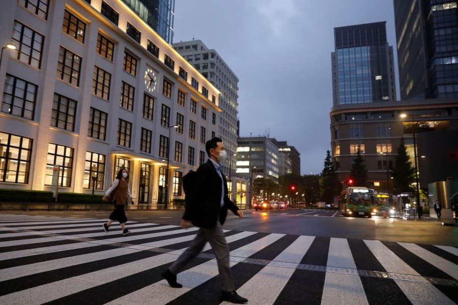 Japan set to unveil record stimulus package