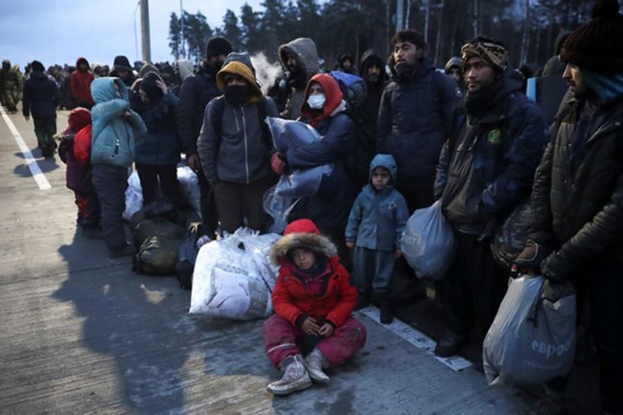 Poland says Belarus keeps bringing migrants to its border