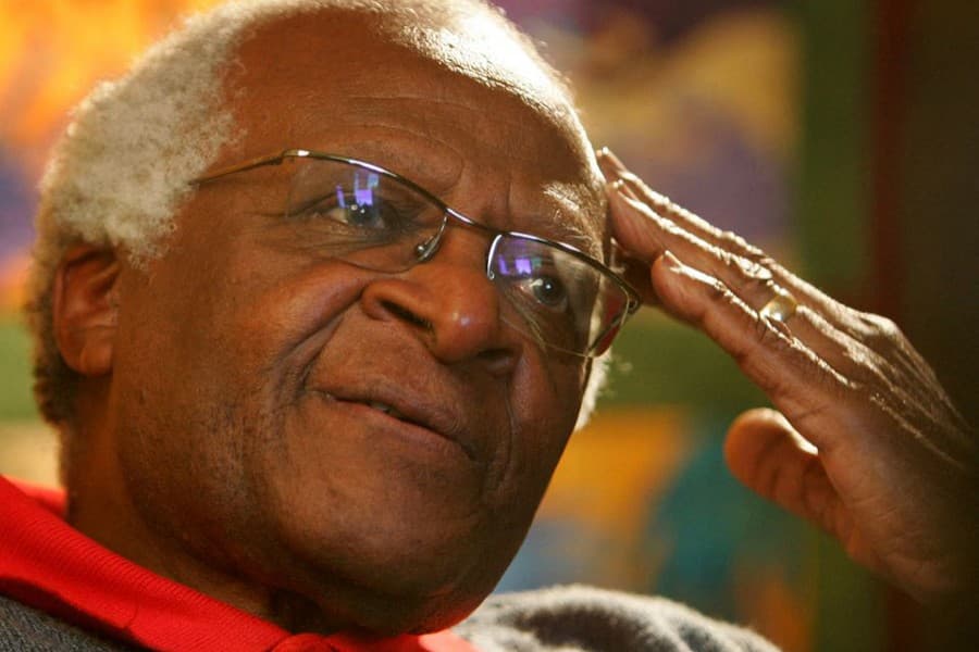 South African anti-apartheid campaigner Desmond Tutu dies aged 90
