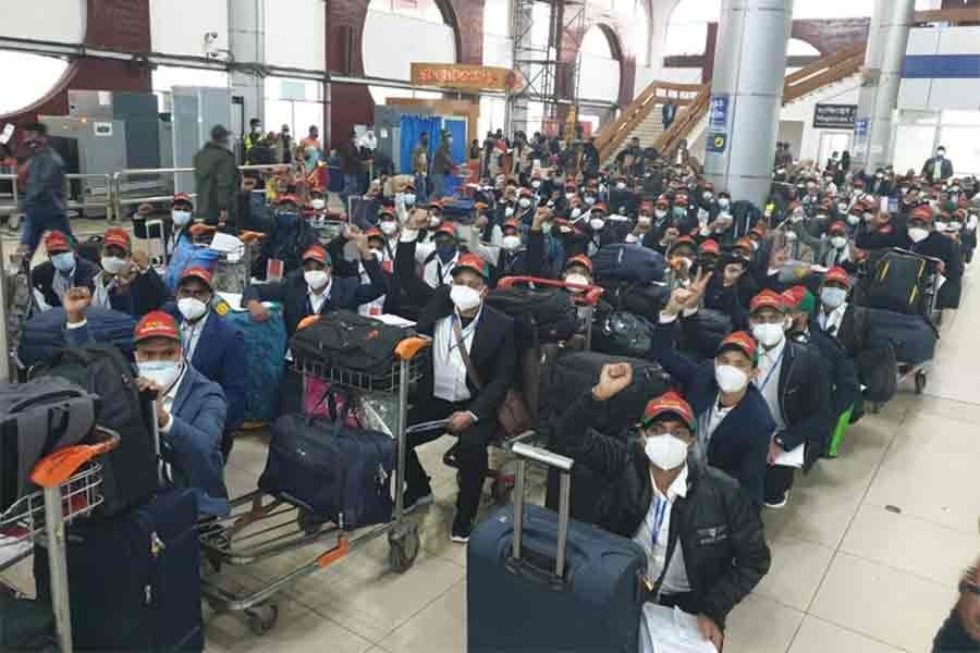 203 Bangladeshi workers reach Korea since lifting of ban on foreign workers