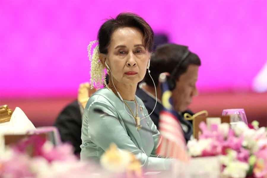 Suu Kyi to face five new corruption charges
