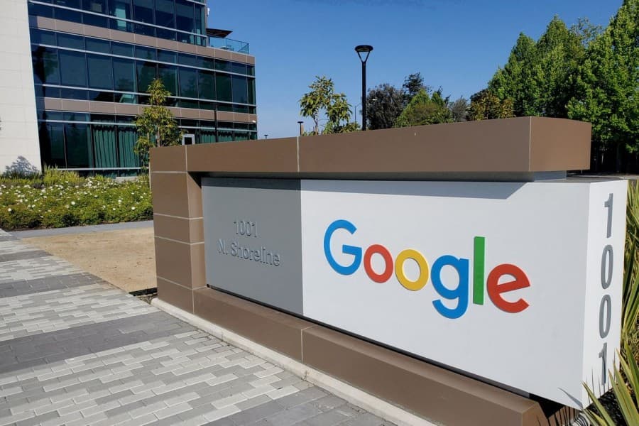 Google mandates Covid-19 tests for people entering US offices
