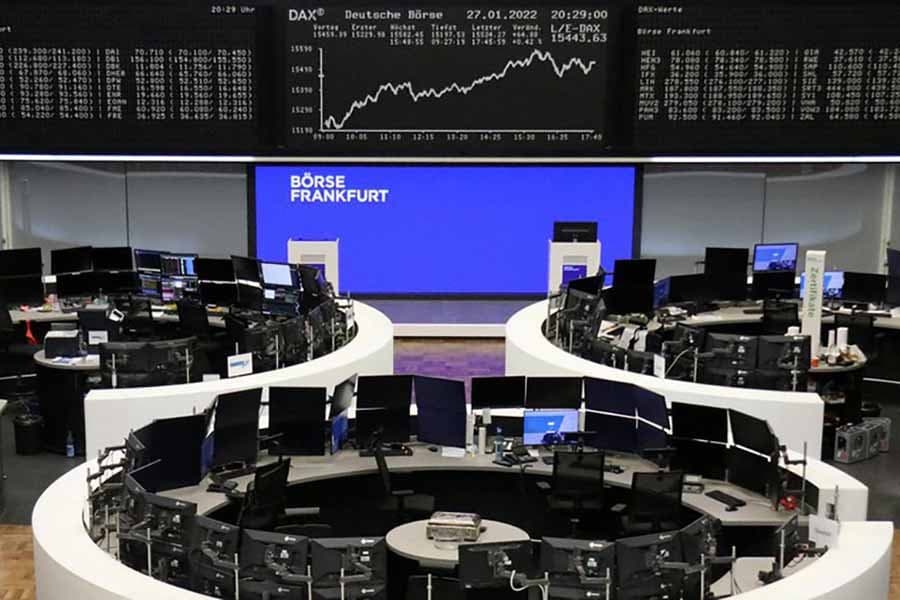 World stocks see choppy start of new month after volatile January