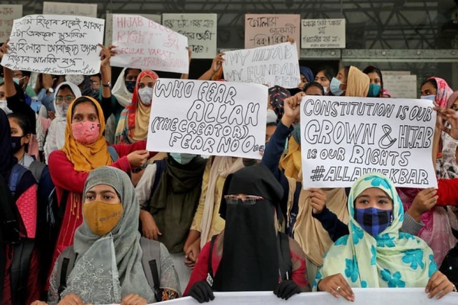 Indian students continue protests against hijab ban