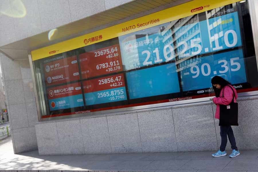 World stocks headed for consecutive weekly gains for first time in 2022