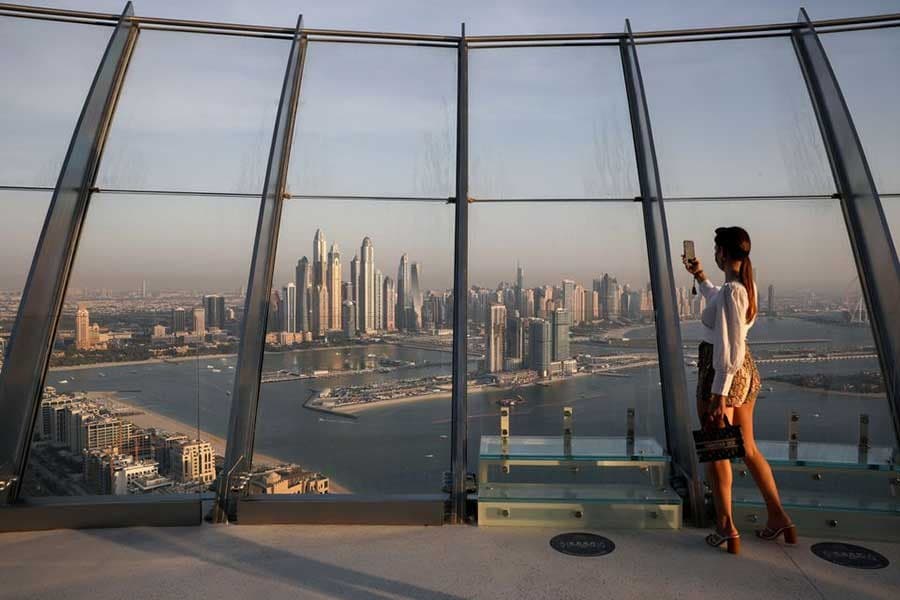 Over 15,000 Russian millionaires expected to leave their country this year