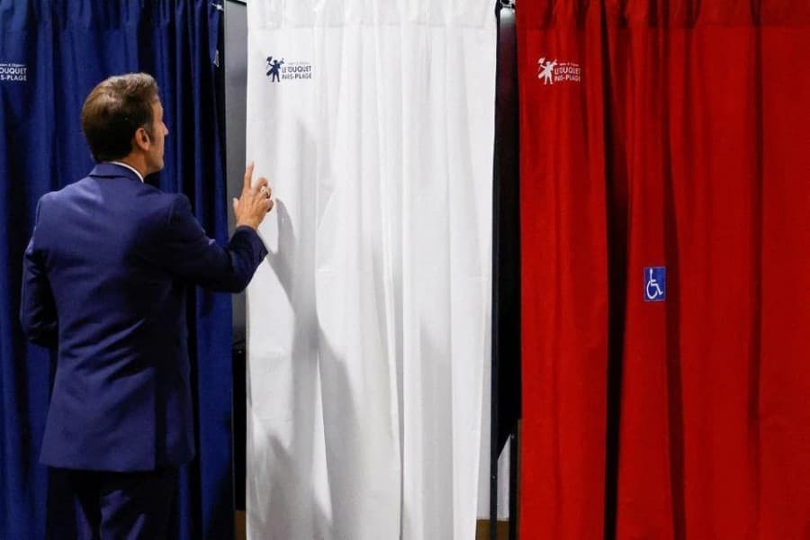 France's Macron hunts for way to salvage a ruling majority