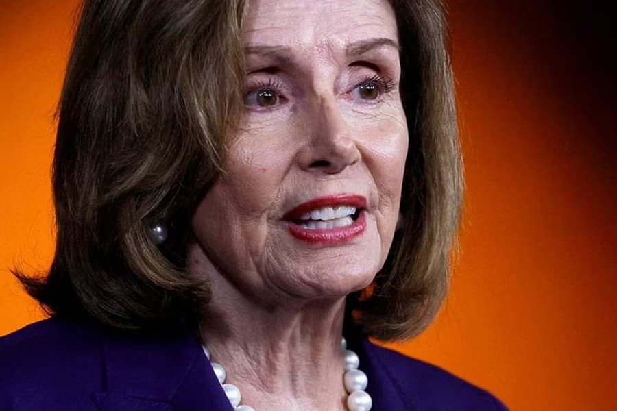 Pelosi begins closely-watched Asia tour in Singapore