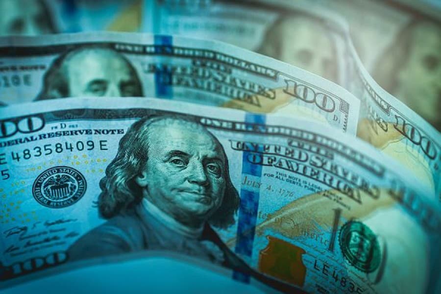 Reasons for a worldwide dollar crisis