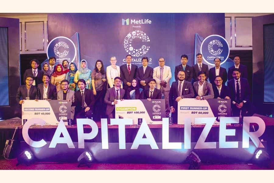 Young investment enthusiasts sealing the deal