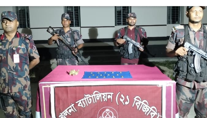 Gold worth Tk 14m seized at Benapole