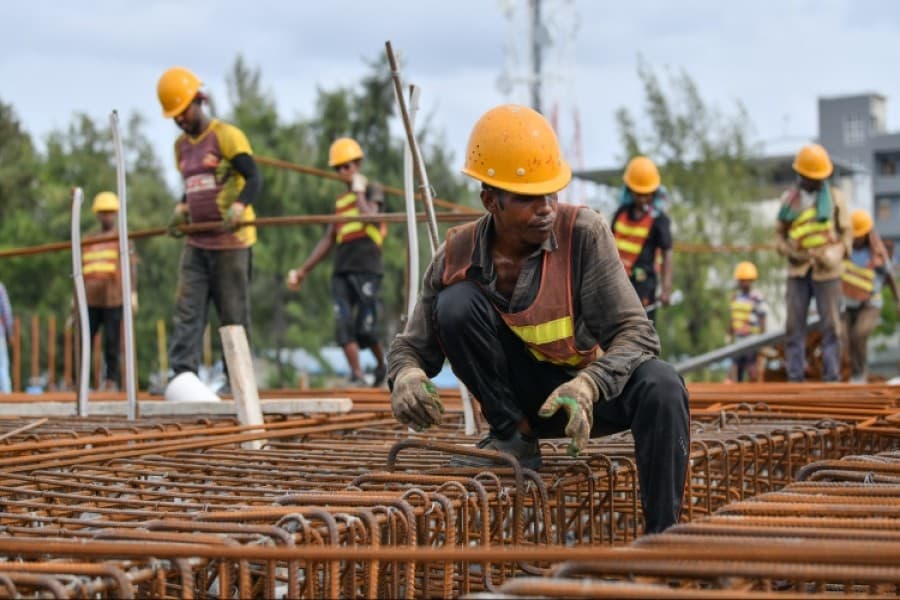 Bangladeshi workers in Maldives facing problems