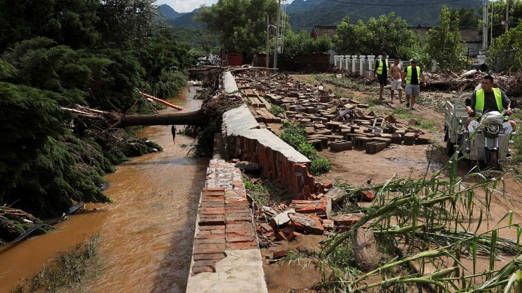 Shanghai grapples with twin threats of tropical cyclone, tsunami