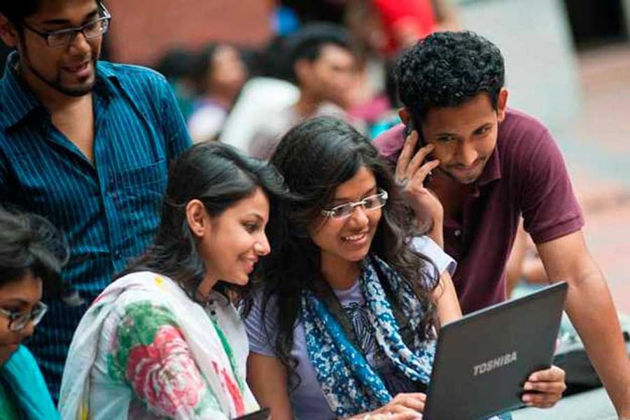 Fully funded int'l programmes open doors to Bangladeshi students