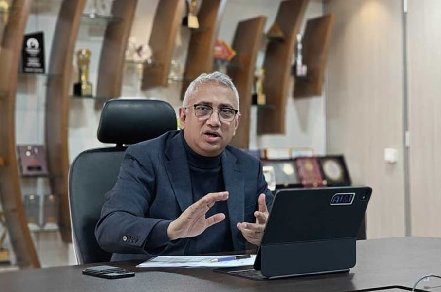 Grameenphone CEO Azman says foreign investors’ interest in Bangladesh is declining due to tax burden and long-standing financial disputes