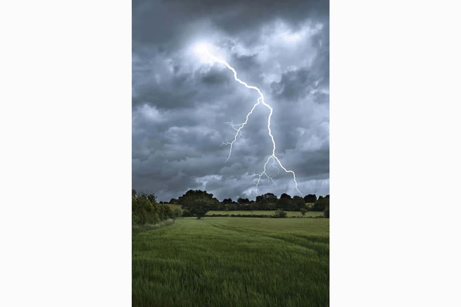 Lightning deaths - an avoidable tragedy