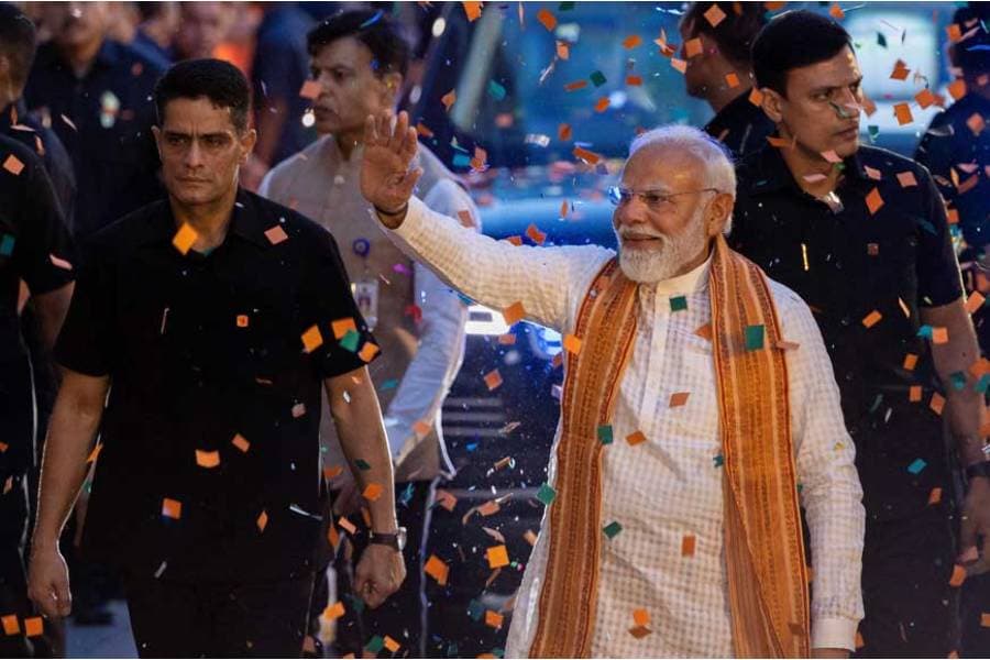 Modi urges limits on fuel use, travel and imports to save forex