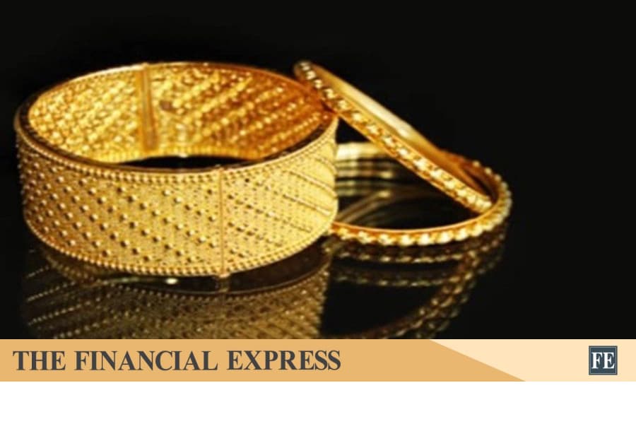 Gold prices cut by Tk 2,215 per bhori