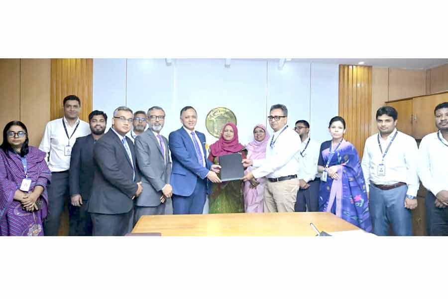 Midland Bank signs refinance agreement with Bangladesh Bank for Cluster Financing and FSFDMSME initiatives