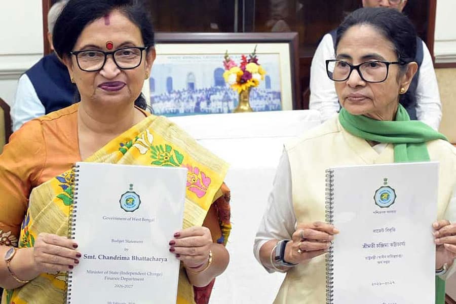 Mamata faces fresh blow as new TMC Bengal chief Chandrima quits