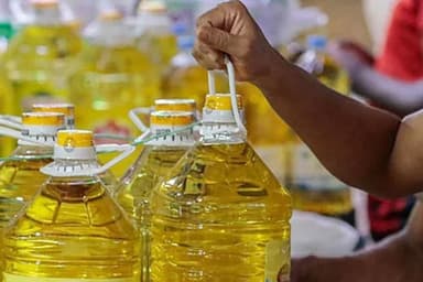Refiners seek Tk 10 cooking oil price rise