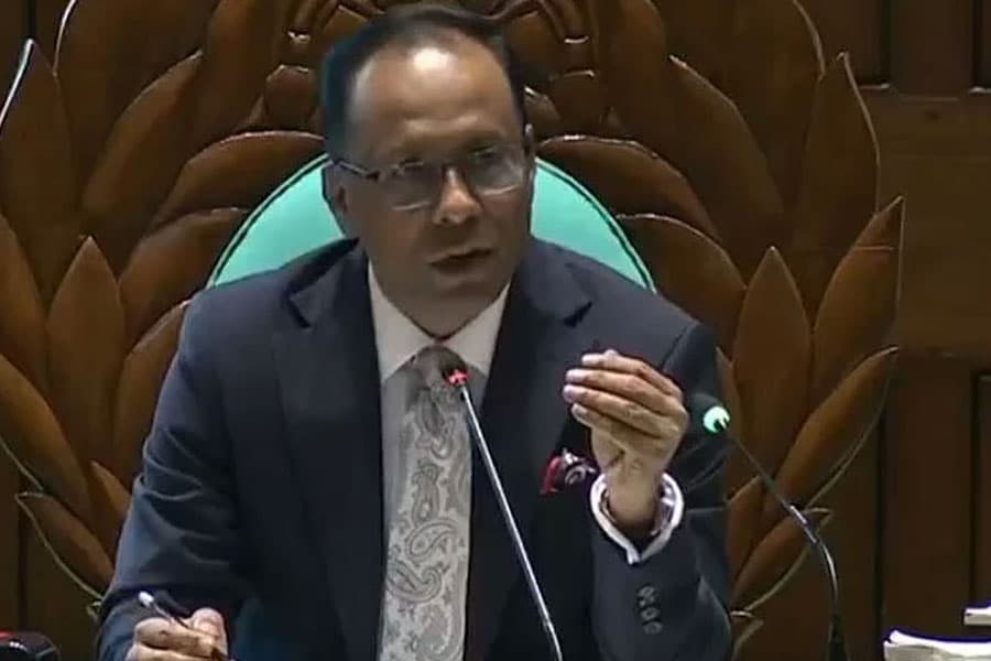 Dy Speaker reprimands minister over cyber abuse reply