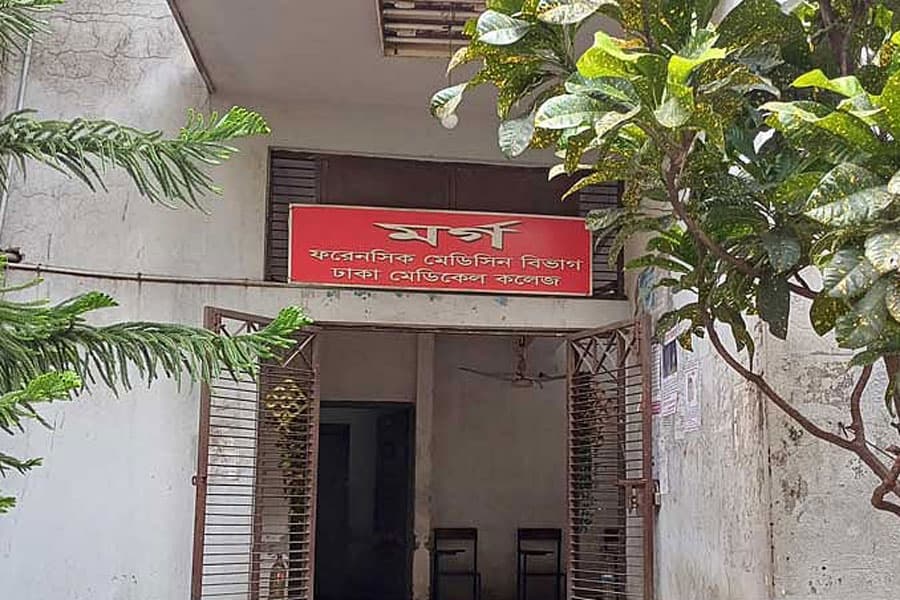 High Court asks why female attendants should not conduct postmortems on women