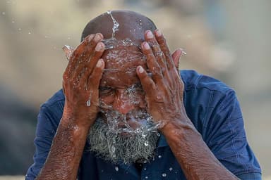Heatwaves may wipe out 24 farming days: study