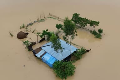 Heavy rain raises flood threat in 16 districts: FFWC