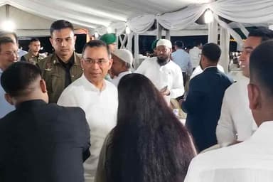 PM joins courtesy meeting with leaders of anti-fascist movement allies at Jamuna