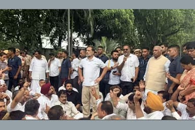 CJP crackdown: Modi govt eases stance as Rahul leads march to PM house