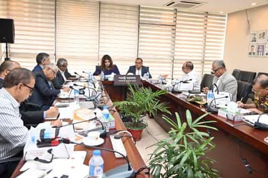 Foreign, textile ministries join hands to boost jute exports