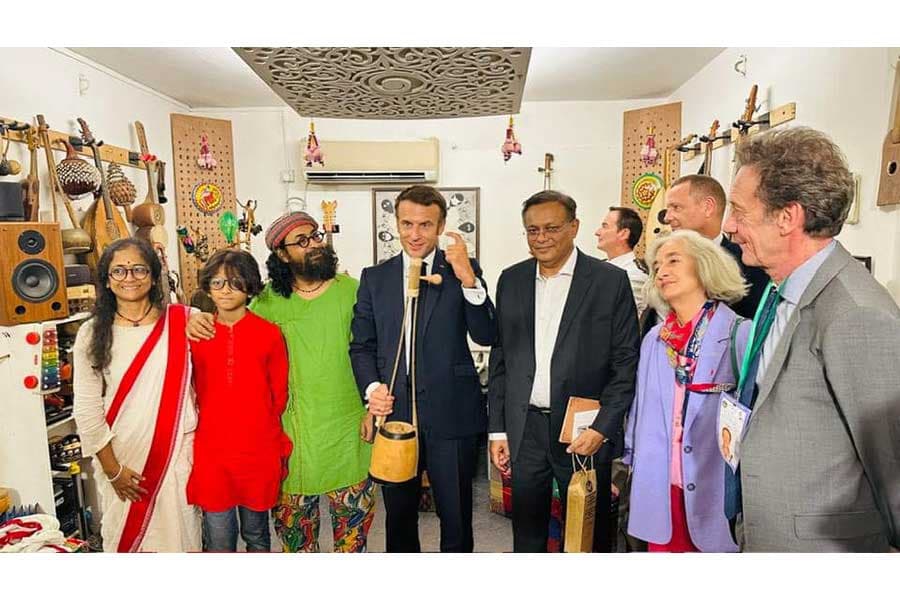 Macron attends a performance of Bangladeshi songs at Rahul Ananda’s studio