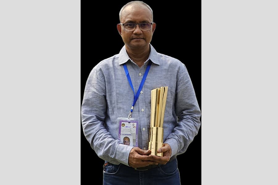 AOSED receives ‘Smart Bangladesh 2023’ award