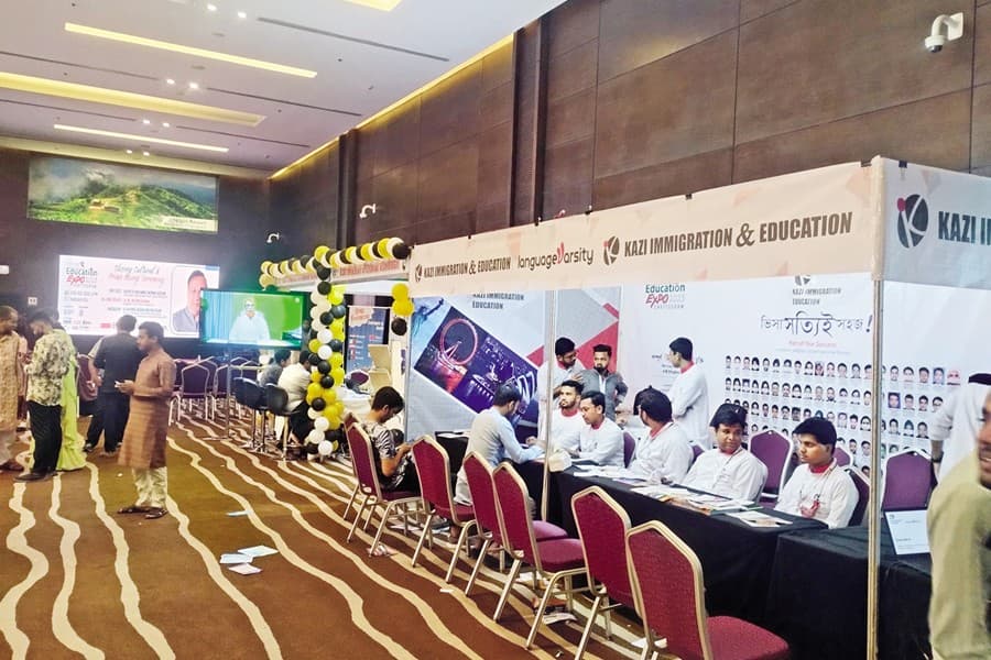 Event on opportunities for youths to study abroad