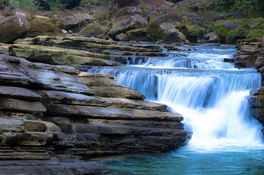 The enchanting Amiakhum Waterfalls