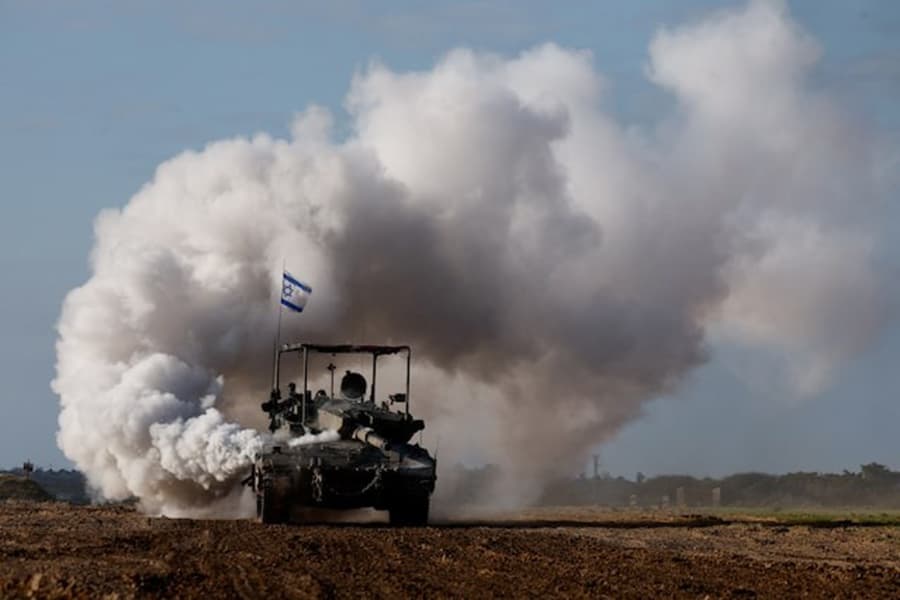 What is the two-state solution to the Israel-Palestinian conflict?