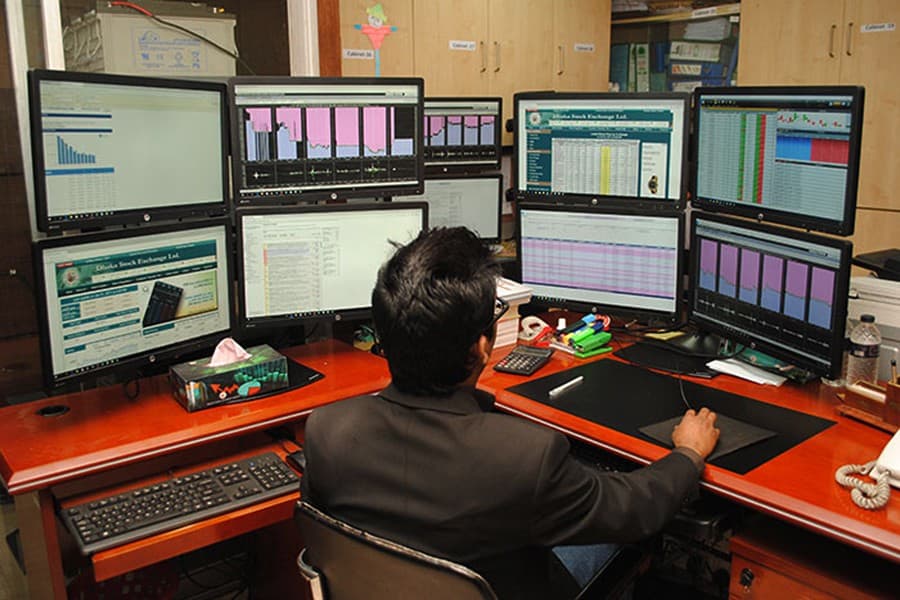 Turnover exceeds Tk 20b despite erosion of most stocks
