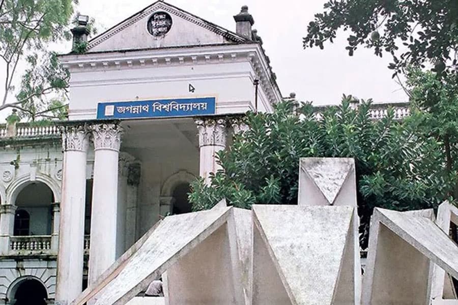 Wave of resignations hits educational institutions following fall of AL government