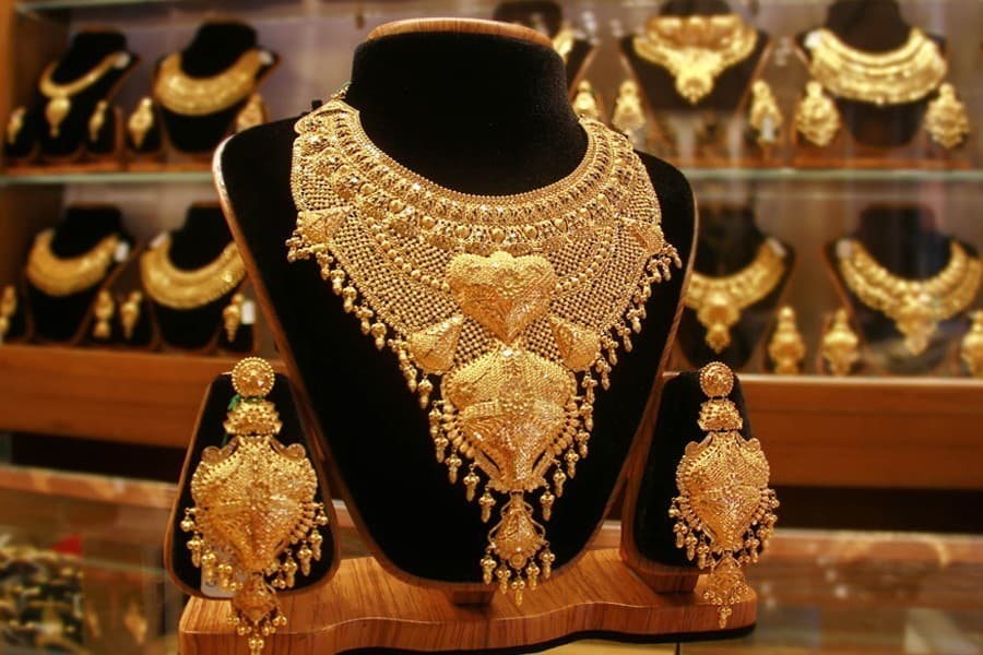 Gold price hits all-time high in Bangladesh