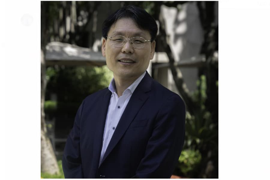 ADB appoints new country director for Bangladesh