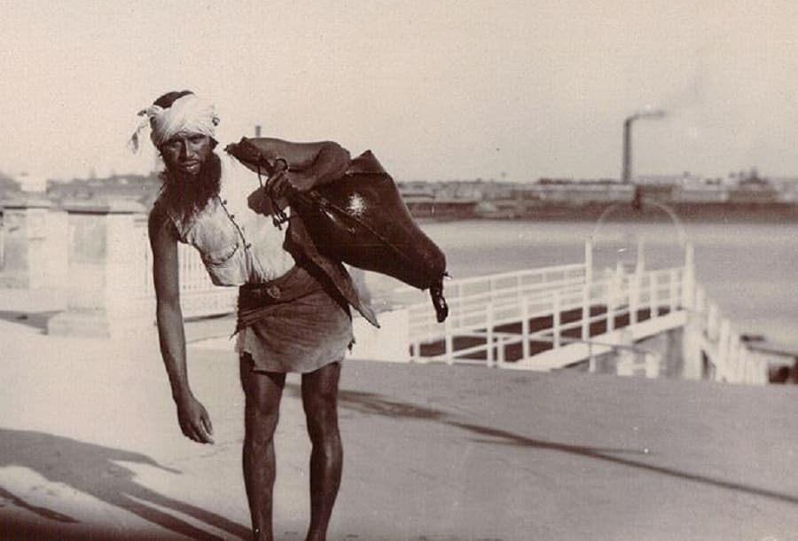 Where did Bhisti go? The story of the water carriers of Dhaka