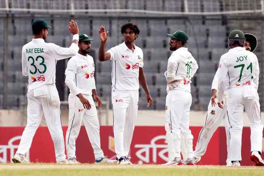Back-to-back wickets from Hasan Mahmud finally give Bangladesh a breakthrough