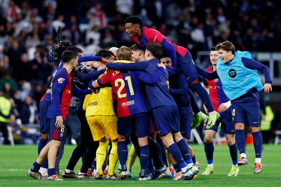 Barca thrash Real Madrid 4-0 at Bernabeu
