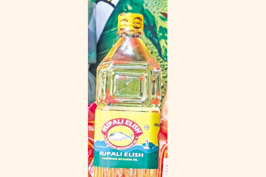 Edible oil prices soar amid market volatility