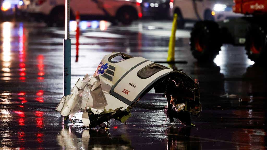 Small rescue plane crashes in Philadelphia with child, five others on board