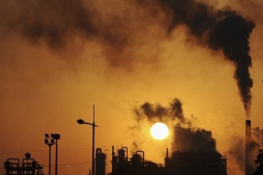 Paris climate deal: US denies it will stay in accord