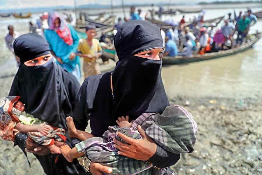 Villages burned to ground in Rakhine, foreign envoys say