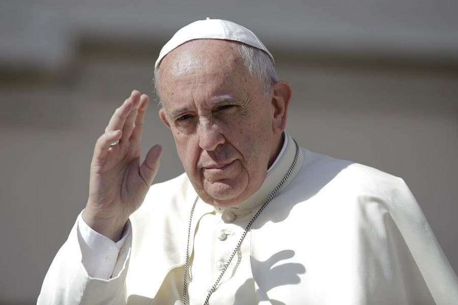 Pope urges traffic police to show drivers ‘mercy’