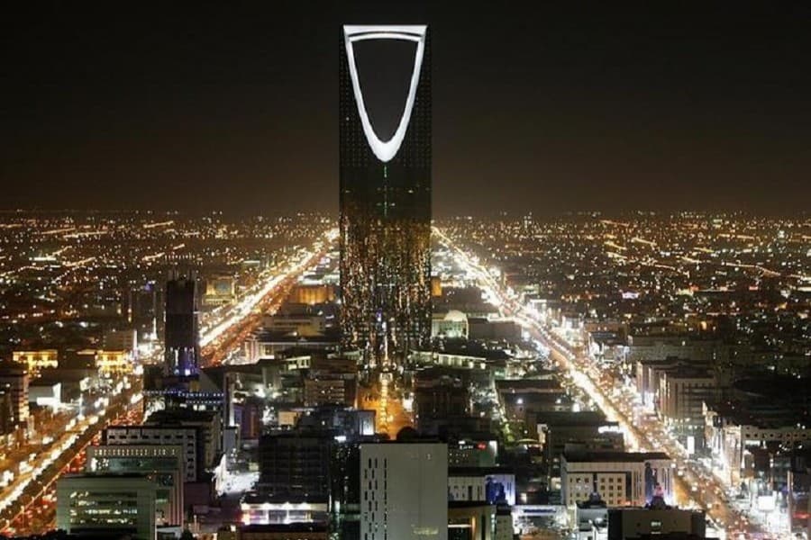 Saudis, UAE roll out VAT for first time